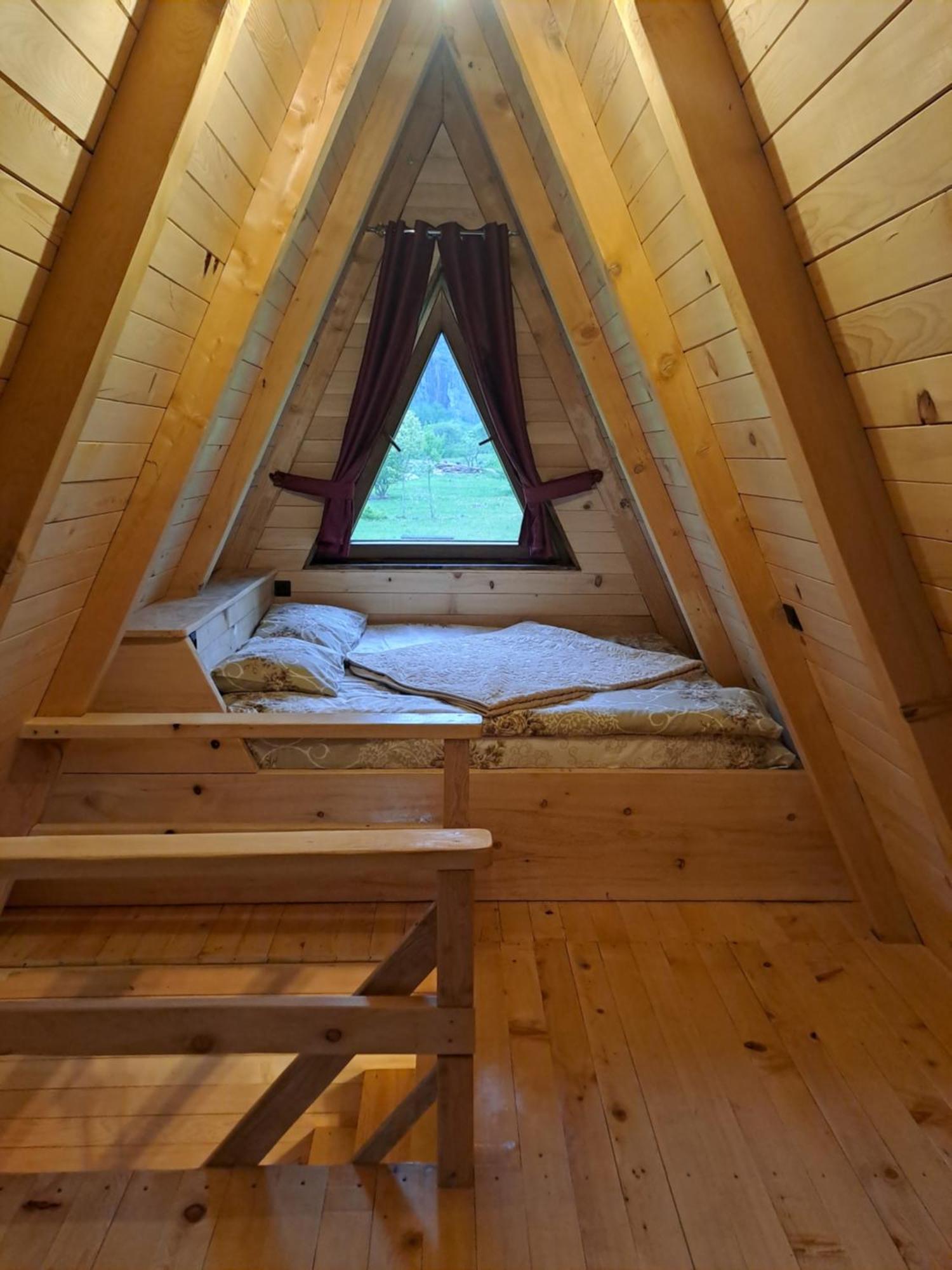 Wooden Cottages Konak Savnik Kamer foto