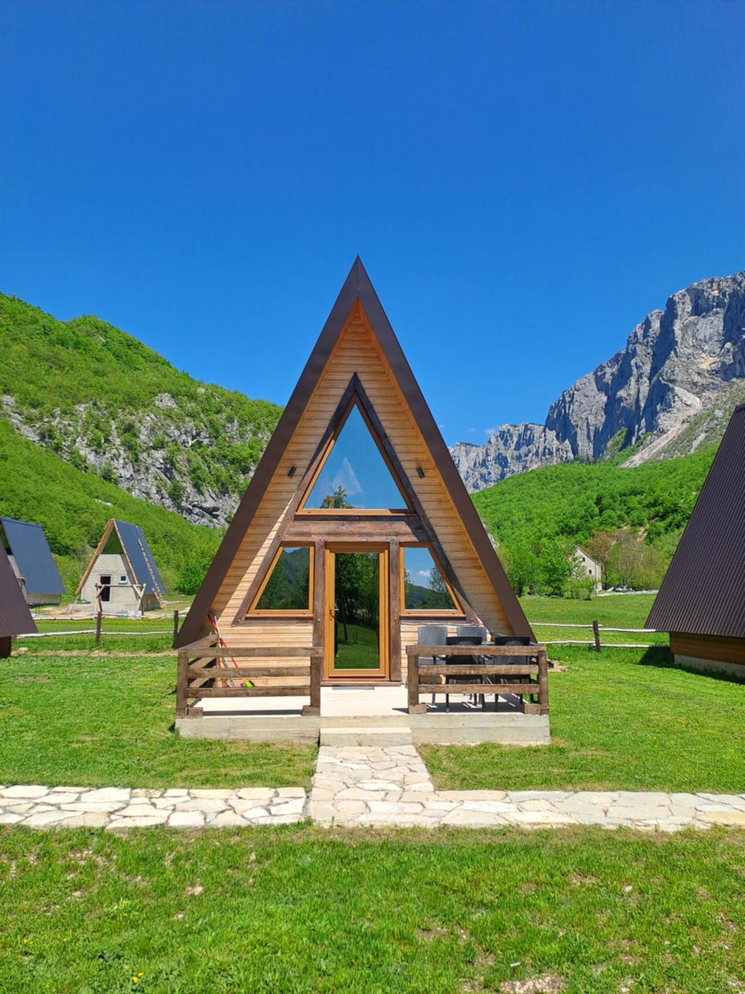 Wooden Cottages Konak Savnik Buitenkant foto